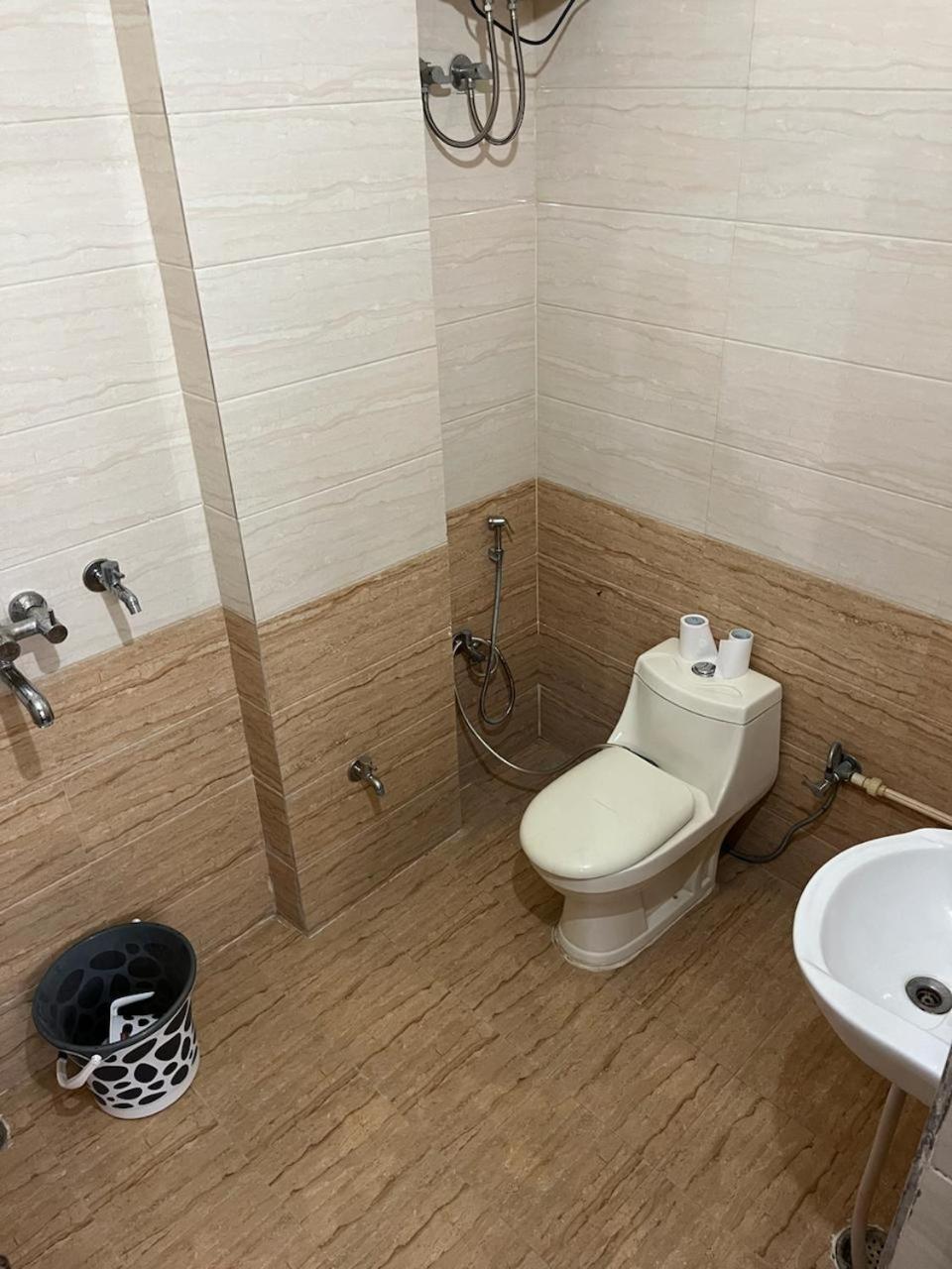 Вилла Lavish Living Варанаси Экстерьер фото